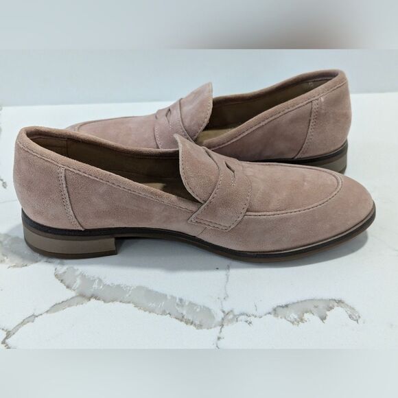 Clarks Women's Trish Rose Penny Oxford Loafer Rose Suede leather size 6.5 comfy - Picture 2 of 8